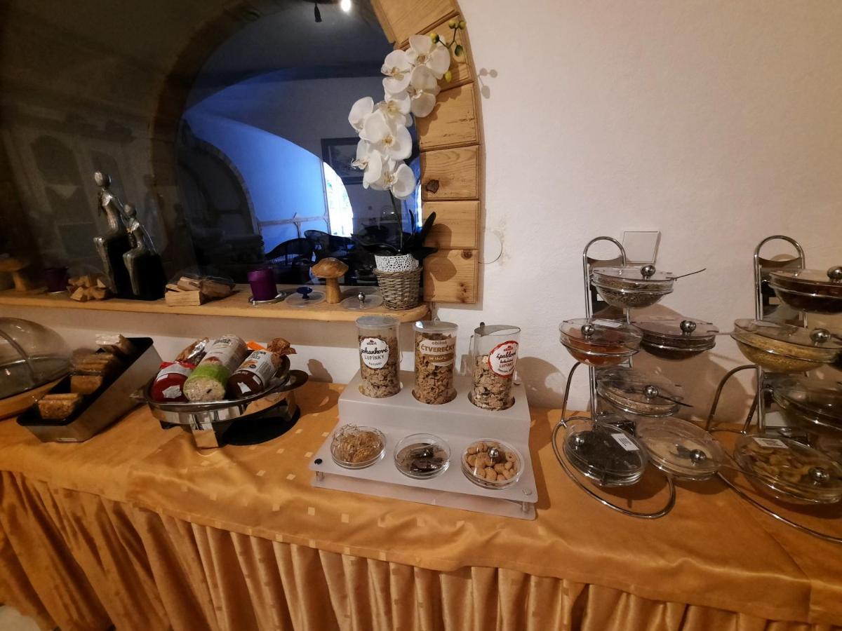 Jeseník Hotel Koruna מראה חיצוני תמונה
