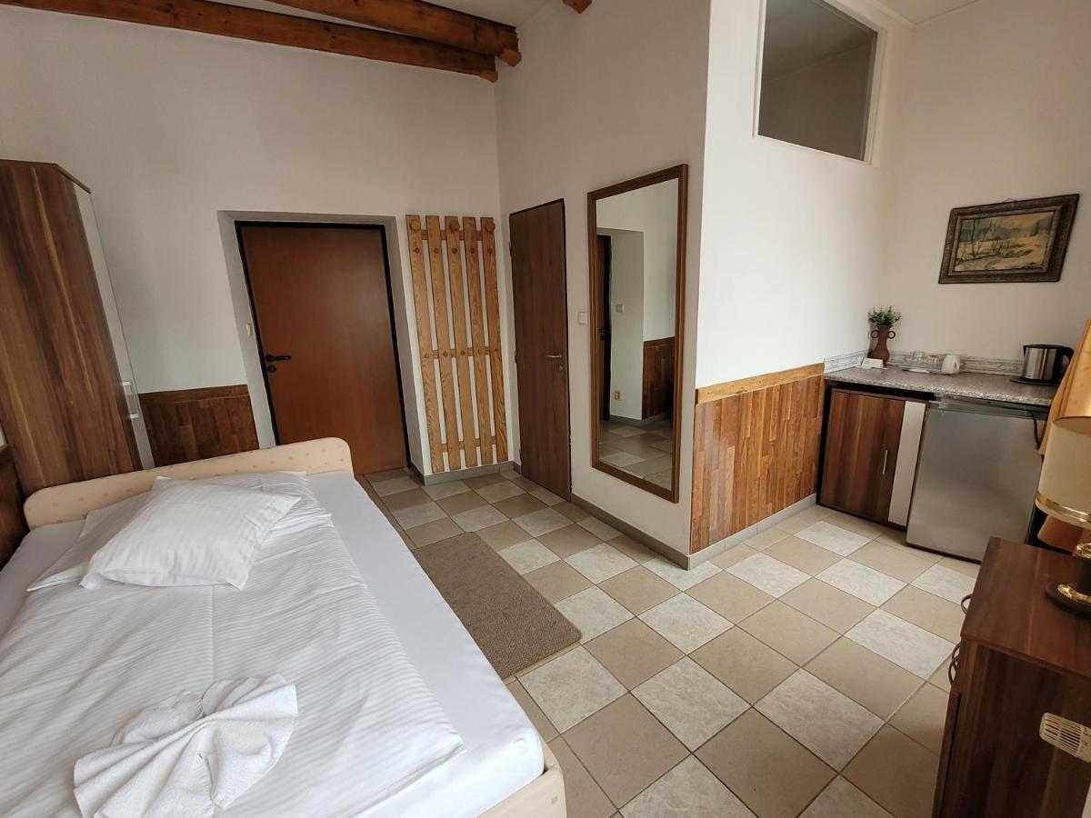 Jeseník Hotel Koruna מראה חיצוני תמונה