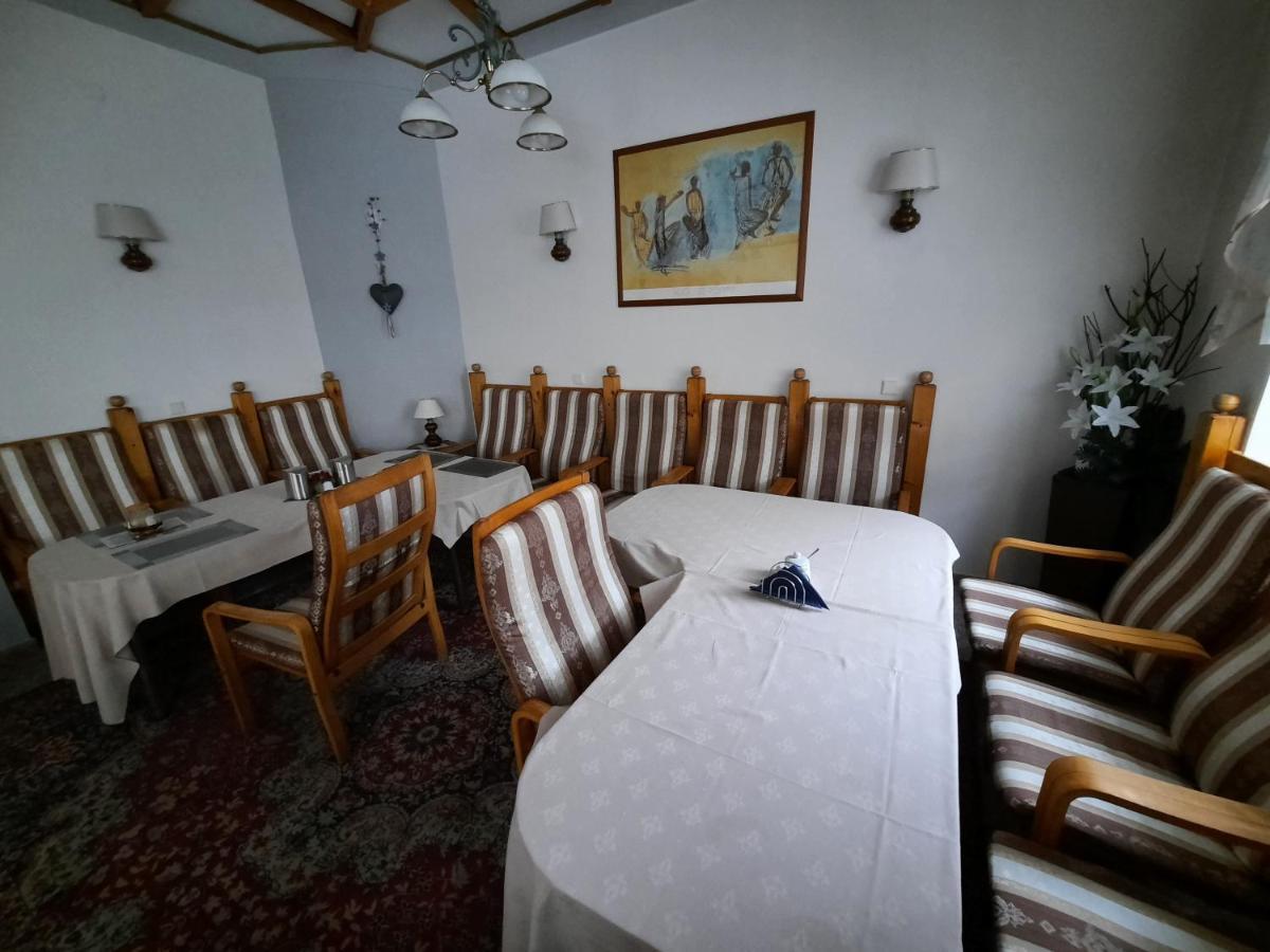 Jeseník Hotel Koruna מראה חיצוני תמונה