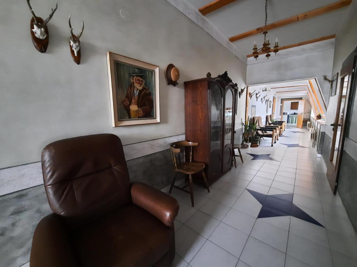 Jeseník Hotel Koruna מראה חיצוני תמונה