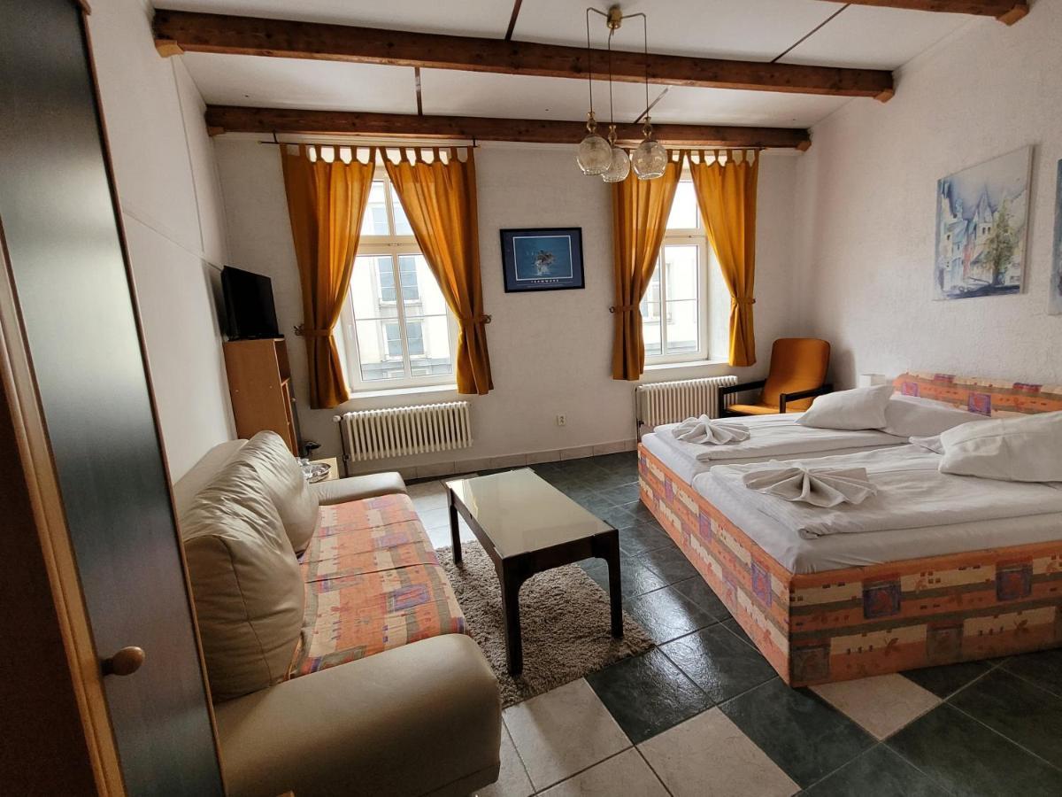 Jeseník Hotel Koruna מראה חיצוני תמונה