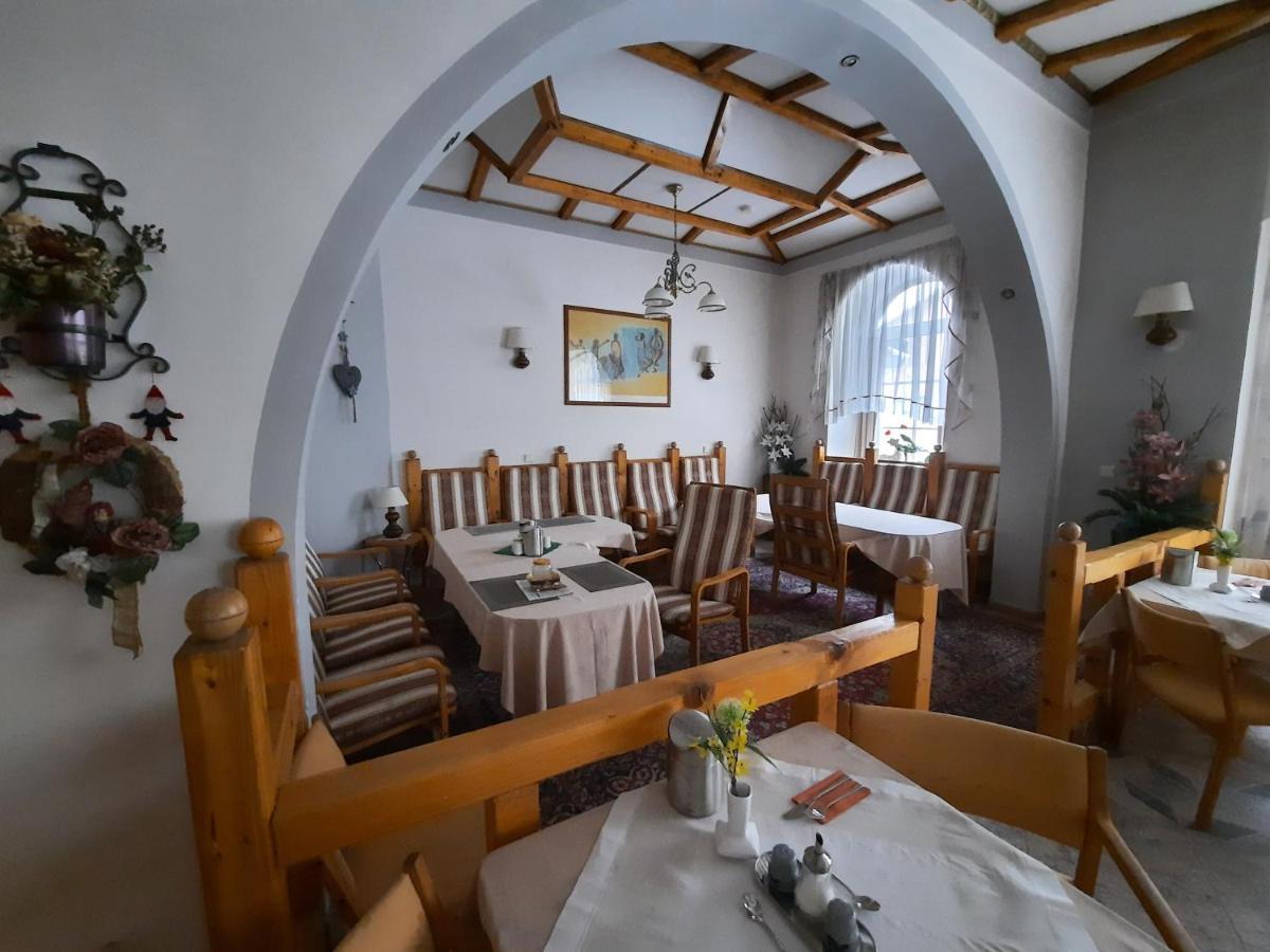 Jeseník Hotel Koruna מראה חיצוני תמונה
