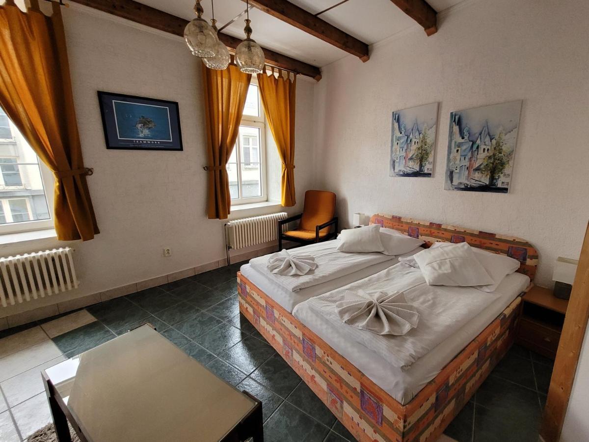 Jeseník Hotel Koruna מראה חיצוני תמונה